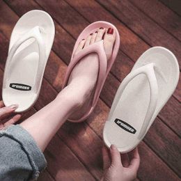 New FlipFlops Women Summer Wear Thick Soles Korean FlipFlops Couples Beach Shoes Flipflops J220716