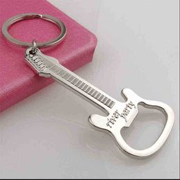 Keychains Fashion New Metal Music Guitar Corkscrew Keychain Beer Opener Guitar Beer Bottle Can Opener Hangings Ring Keychain Tools Pendant T220909