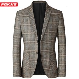 Men's Suits Blazers FGKKS Spring Autumn Men Slim Fit British Plaid Formal Suit Jacket Party Wedding Business Casual Male 221121