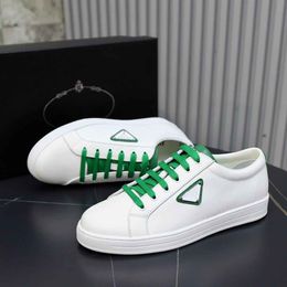 Top Design Triangle Triangle Men's Sports Shoes Brishdering Leather Cloading Walking Black White Sneakers Exclude Sports Sports Eu38-46