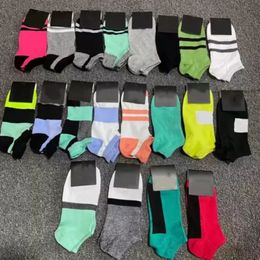 Ankle Socks Cardboard Pink Blue Black Sports Cheerleaders Short Sock Girls Women Cotton Sport Skateboard Sneaker With Tag Wholesale