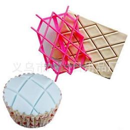 Baking Moulds Mod Baking Check Pattern Die Printing Diy Cake Tools Art Embossing Biscuits Stam Back Supplies Kitchen 1 4Hr K2 Drop D Dhzfd