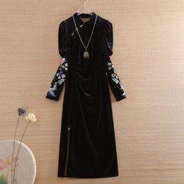 Ethnic Clothing Chinese Style Women Qipao Dress Autumn Winter Royal Embroidery Vintage Elegant Lady Luxurious Princess Velvet Cheongsam