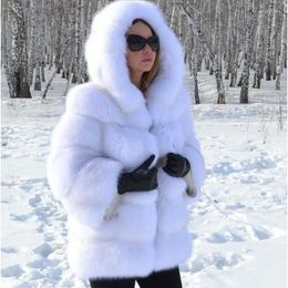 Pelliccia da donna Pelliccia di alta qualità Argento Faux Cappotti e giacche Donna Cappotto soffice con cappuccio Spessa Giacca invernale calda Manteau Femme