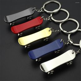 Keychains Creative Fingertip Scooter Keychain Stainless Steel Key Rings 3D Finger Skateboard Decompress Toy Gift Holder Accessories