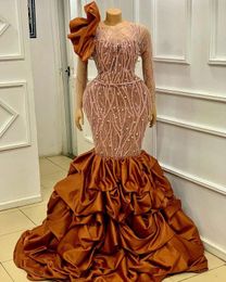 2023 Sexy Prom Dresses Orange Sequined Lace Appliques Crystals Beads Illusion Ruffles Tiered Mermaid Evening Dress Formal Party Gowns Long Sleeves