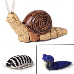 Electric RC Animals Infrared Remote Control Insects Snail Worm Trick Terrifying Mischief Toys Funny Novelty Gift Kids 221122