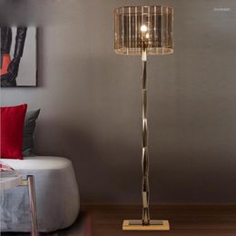 Floor Lamps Post-modern European Crystal Lamp Neo-classical Creative Vertical Simple Bedside Living Room Bedroom Study Led