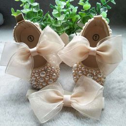 First Walkers Dollbling Bling Pears Fewelry Baby Girl Shoes Hair Bows Walker born Family Pos Wedding Ballet Children Dancing 221122