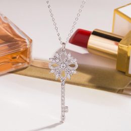 Anh￤nger Halskette Tif 925 Sterling Silber Key Diamant Halskette Frauen Juwelier High-End-Handwerkskunst Geburtstagsgeschenk f￼r Freundin und Freundin