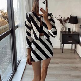 Two Piece Dress Woman Fashion Black White Zebra Striped 2 Pcs Sets Spring Chic Female Straight Skirts Suits Ladies High Street Blazer Suit 221123