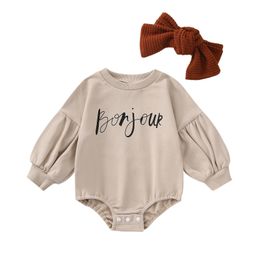 Rompers Autumn Infant born Loose Romper Baby Girls Letter Printing Round Collar Long Puff Sleeve Triangle Bottom Jumpsuit Headwear 221122