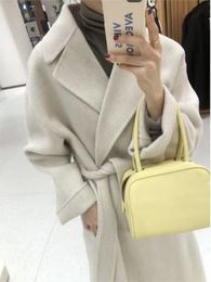 Women's Wool Blends Fashion Elegant Casual Women Woollen Jackets Winter Overcoat Long Sleeve Loose Vintage Outerwear Coats Femme Solid Clothes Cloak 221123