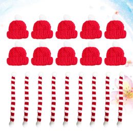 Christmas Decorations 20pcs Christmas Mini Scarf and Hat Decor Doll Clothes Accessory Creative Plants Adornment for Home Festival 221123