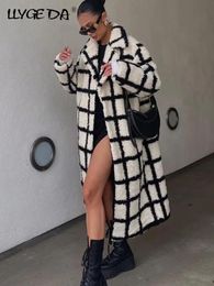 Women's Wool Blends Faux Lamb Woollen Women Coat Plaid Long Winter Female Cheque Trench Coats Thick Streetwear Black White Lady Warm Midi Jackets 221123