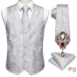 Mens Suits Blazers 5PCS Designer Wedding Suit Vest Silver Paisley Jacquard Folral Silk Waistcoat Tie Brooches Set BarryWang Groom 221123