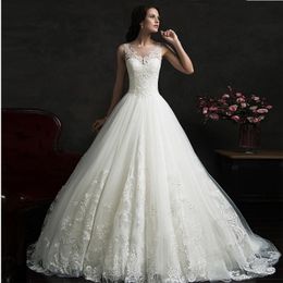 African Dubai Elegant Long A-Line Wedding Dresses Sheer Crew Neck Lace Appliques Beaded Vestios De Novia Bridal Gowns With Buttons Plus Size 403