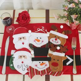 Christmas Decorations 6PcsLot For Home Cutlery Pocket Fork Knife Tableware Pouch Santa Claus DinnerTable Decor Decoration 221123