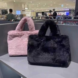 Shoulder Bags Shopping Bags Totes luxurys handBags Plush Bag Women's Autumn Winter Large Capacity Tote Bag Advanced Fashion Versatile Shoulder Crossbody