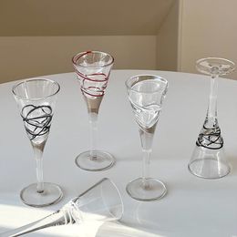 Wine Glasses European Style Vintage Champagne Glass Creative Handmade Engraving Goblet Glass Cup Sweet Wine Cocktail Glass Drinkware 300ML 221124