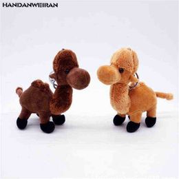 1Pcs Cartoon Plush Camel Keychain Desert Camels Figurine Simulation Animal Phone Chain Bag Pendant Couple Gift 14Cm Handanweira J220729