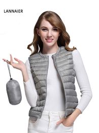 Womens Down Parkas 90% White Duck Vest Ultra Light Jacket Autumn Winter Round Collar Sleeveless Coat 221124