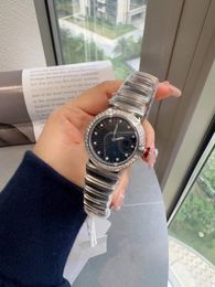 Classic Women Crystal Starry Sky Watches Charm Dial Ladies Sapphire Glass Watches Stainless Steel Zircon Quartz Wristwatch Geometric Circle Clock 28mm