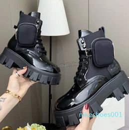 2022 Boots Women Double Pocket Tactical Men Genuine Leather Platform Latest Bag Tank Snow Boot Top Casual Shoes Size 35-46