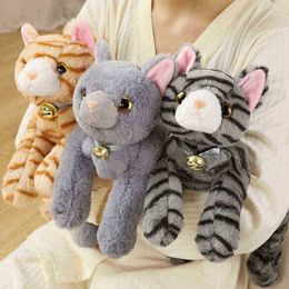 3545Cm Soft Realistic Cats Cuddles Simulation Baby Pillow Filled Lying Cat Animal Pet Doll ldren Home decor Kids Gift J220729