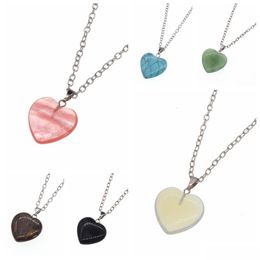 Colliers de pendentif Pendants en pierre naturelle en forme de coeur guérison Chakra Reiki Love Charm Bk pour bijoux faisant une livraison de chute en gros Dhwmg