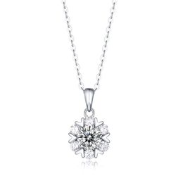 Romantic Snowflake Design Pendant Fashion Jewellery 925 Silver Shining Moissanite Pendants with Necklace Chain