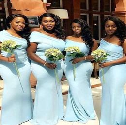 2023 Light Blue Plus Size Bridesmaid Dresses One Shoulder Satin Mermaid Floor Length Custom Made Maid of Honour Gown Country Wedding Wear