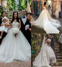 Wspaniałe sukienki ślubne Suknia ślubna bez rękawów Tiulowy Tiul Line Sweep Train plus rozmiar niestandardowy ogród plażowy vestido de novia