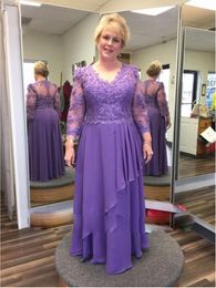 Purple Lace Chiffon Mãe do vestido da noiva Plus Tamanho de manga longa V Farro do pescoço Festa de casamento Prom forma de noite vestidos de noite