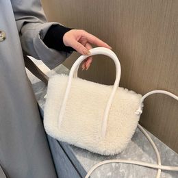 HBP Totes HANDBags New Popular Lamb Plush Tote Bag Autumn and Winter Live Fashion Versatile One Shoulder Bucket Bag 221124