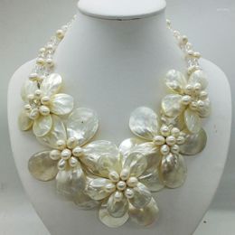 Choker Fashion White Shell Beads Jewelry Wrap Flower Necklace 20"