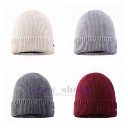 Designer Knitted Beanie Caps for Men Women Autumn Winter Warm Thick Wool Embroidery Cold Hat Couple Fashion Street Hats H1