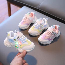 Yeni ilk Walker Bebek Bebek Ayakkabıları Yedi Renk Çocuk Ahtapot Yeezzies Spor Ayakkabıları Erkek ve Kızların Nefes Alabilir Küçük Kafes Çantası Volkanik Spor Ayakkabıları C919