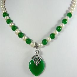 pretty 7-8mm mixed white pearl green jade heart pendant necklace