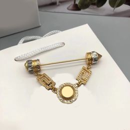 Broschen, neuer klassischer Stil, Retro-geheimnisvolles Muster, Hochzeit, Party, Promi-Empfang, Mode, Luxus-Markendesigner für Damen, Luxus-Brosche, hochwertiger Schmuck