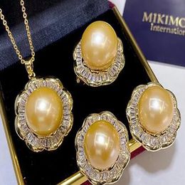 beautiful SHELL pearl crystal rings earring pendant Necklace set
