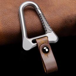 Keychains Retro Style Keychain Men Metal Pendant Waist Belt Buckle Heavy Duty Key Chain Business Universal Keyring Accessories