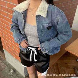 Women's Jackets designer Pjia 22 Autumn and Winter New Collar Denim Short Lamb Wool Jacket Coat Classic Versatile CRN6