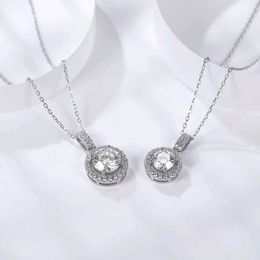 Classic Design Sterling Silver Pendants Round Brilliant Cut D Colour Moissanite Necklace Pendant for Women 1CT and 2CT