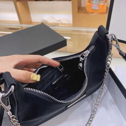 Prad Bags Cleo Bag Woman Designer Bags s Handbags e Lady Fashion Re Edition Genuine Leather Designers o Handbag Chains er YTUQ