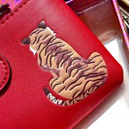 Tiger Wallets Red Coin Fold Card Holder Purses Womens Passport Holder Purse Photo Pouch 1105323