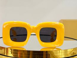 Yellow Square Sunglasses Thick Frame Party Sunglasses Women Men Summer Sunnies Shades UV400 Eyewear with Box