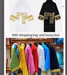 Men's Robes Mens Womens Home OP68 Shawl Collar Cotton Soft Fluffy Sleepwear Designer Brand Luxury Vintage Bathrobe Pajamas Unisex Lovers Dressing sfsdfdg