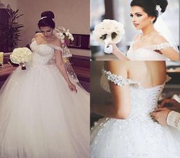 Wspaniałe sukienki ślubne Bridal Suknia Koronka Koronka z paski na ramię z koraliki Tiul Satin