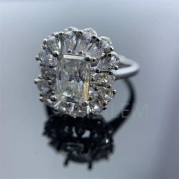 Cluster Rings Classical Luxucy Radiant Moissanite Ring 1CT Certified VVS Diamond For Wedding Gift Anniversary